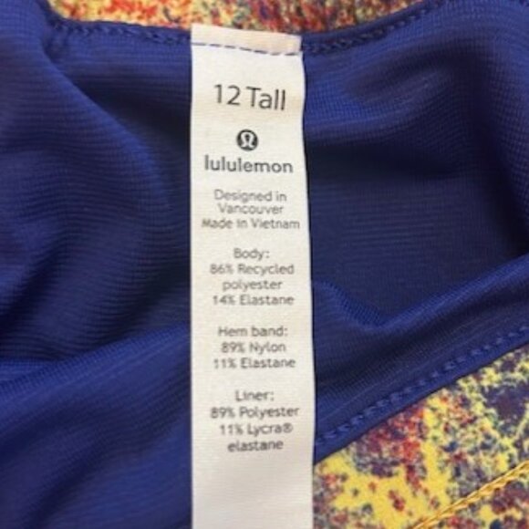 Lululemon Sea Wheeze Hotty Hot 2.5" inseam short aize 12L--Limited Edition - Picture 7 of 10